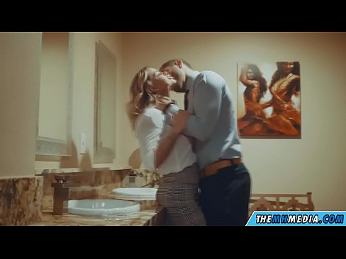 ❤️ Kapag ang isang busty blonde seduces sa isang pampublikong banyo ❤❌ Russian porn sa tl.porngameshub.ru ﹏